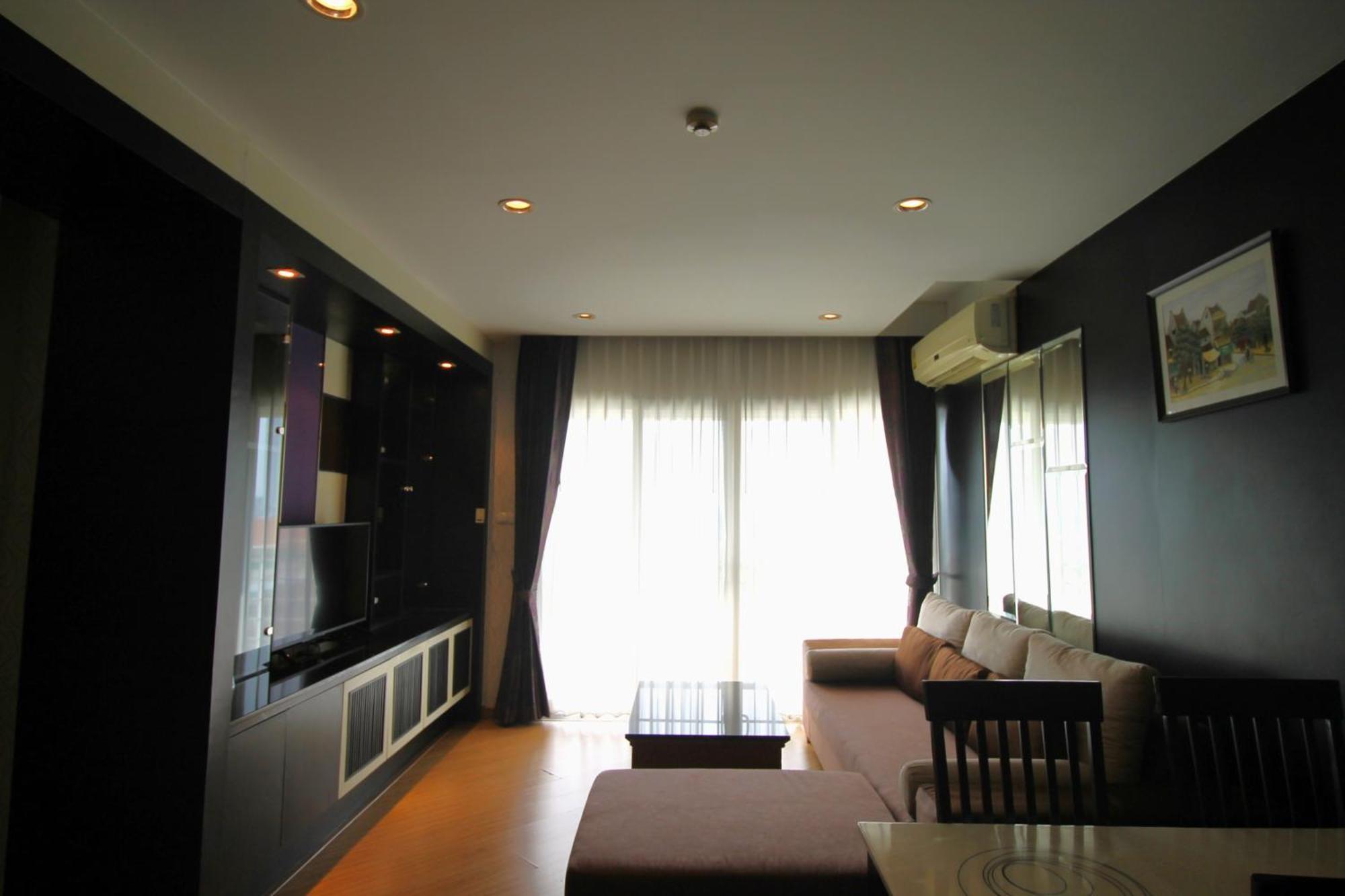 The Sunreno Hotel Sha Бангкок Экстерьер фото