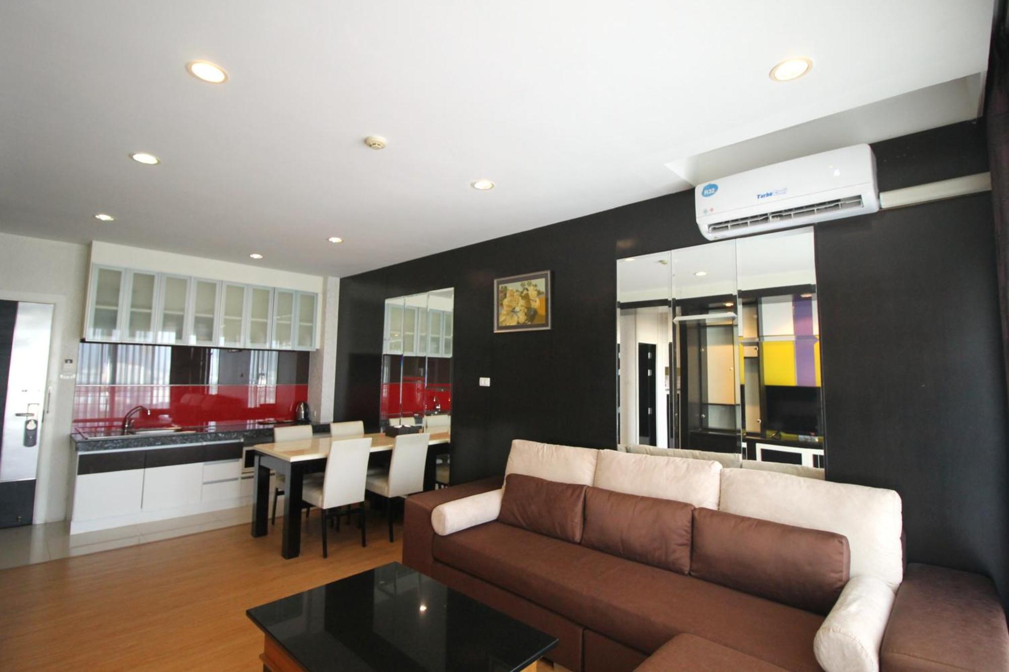 The Sunreno Hotel Sha Бангкок Экстерьер фото